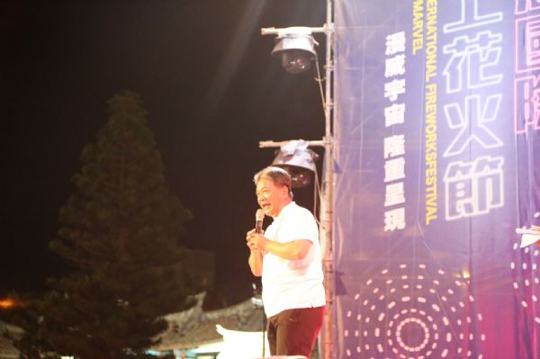 南市議會向花火節取經