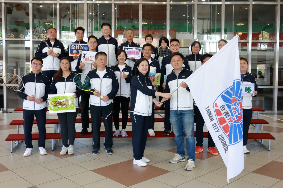 全國議長盃網球賽屏東開打 邱莉莉議長授旗挑戰四連霸