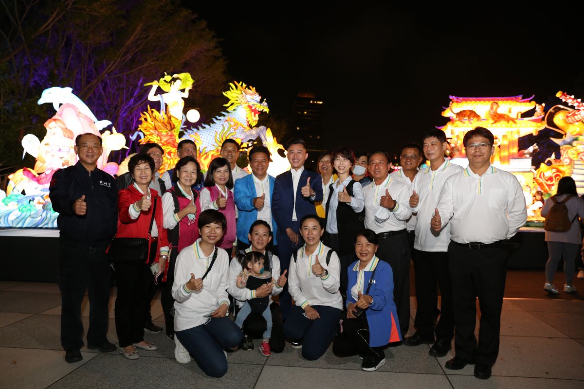 南市議會訪新竹  觀摩全國花燈競賽