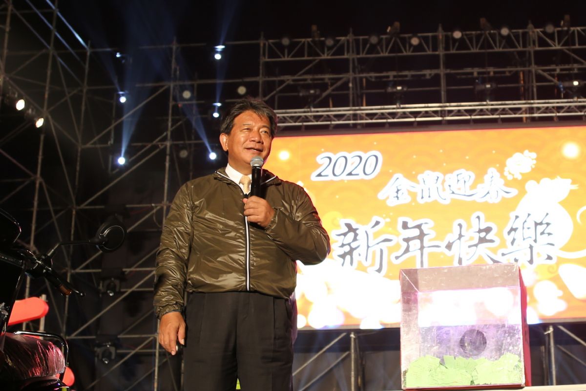郭信良議長宣布停辦跨年活動