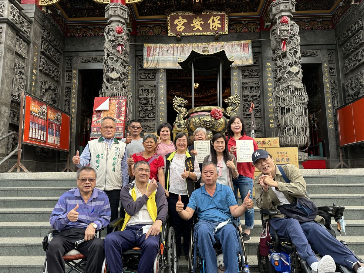 議長邱莉莉-宮廟議長攜手分享愛，捐贈南瀛脊髓損傷關懷協會民生物資