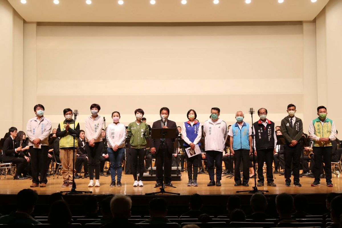 海軍樂隊隊友管樂團演出