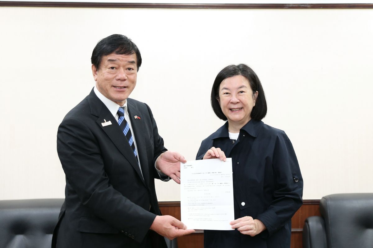 神奈川縣議員杉山信雄拜會邱莉莉議長