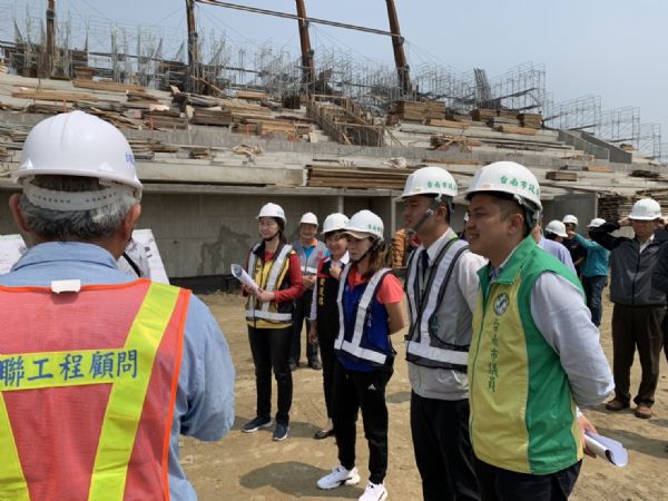 教育委員會勘查亞太棒球村U-12施工進度