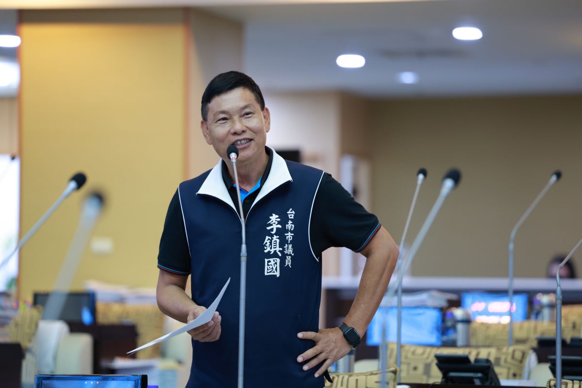 議員李鎮國市政總質詢-建議市府在遠端設高架橋  解決大灣交流道壅塞問題