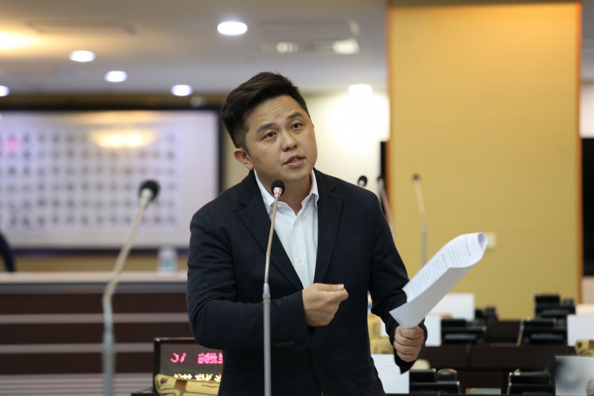 議員李啟維市政總質詢