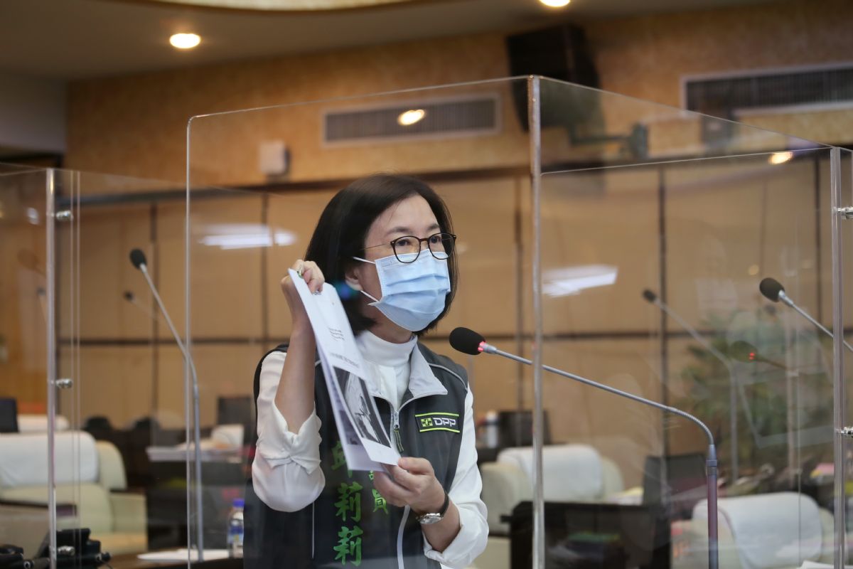 議員邱莉莉市政總質詢