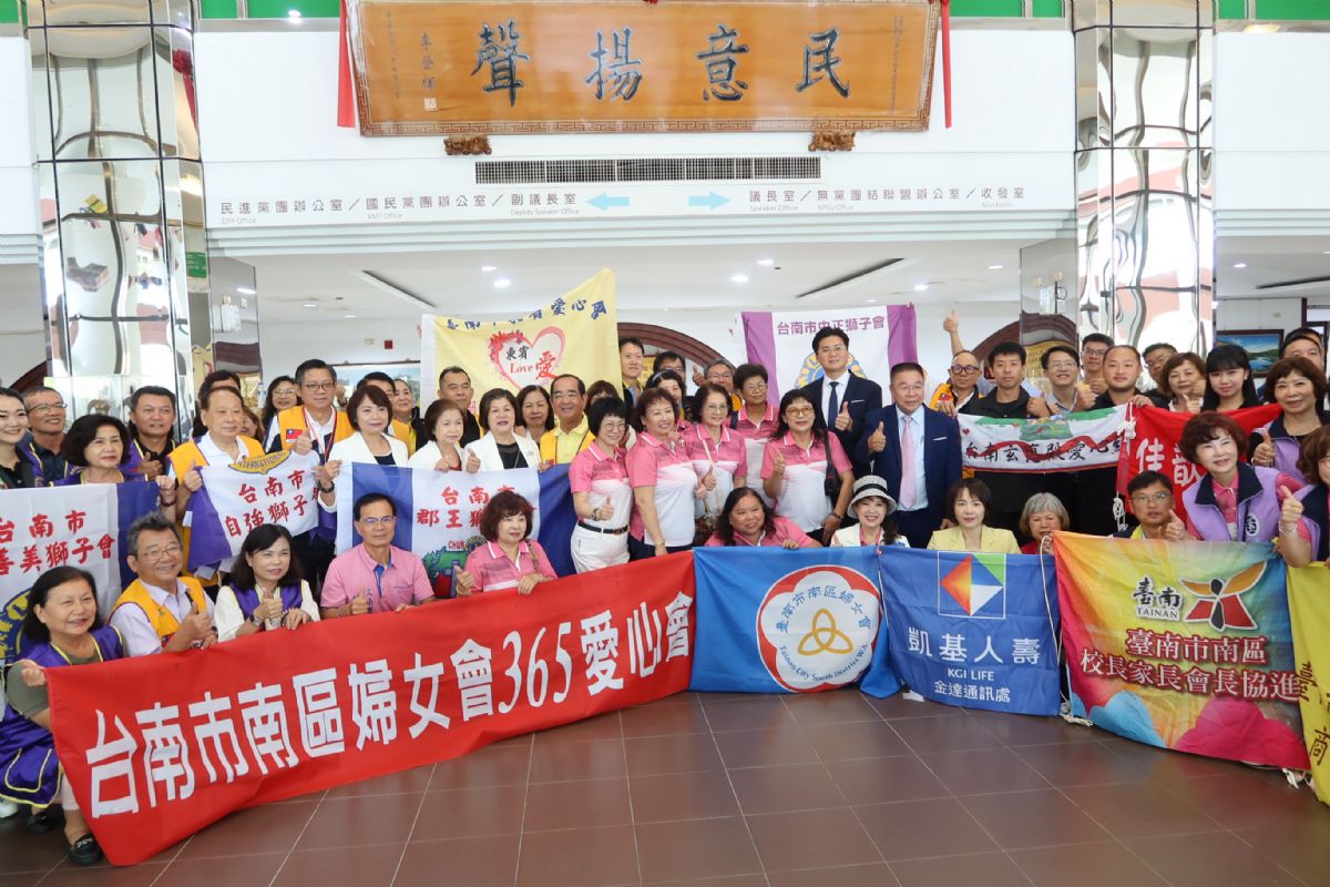 議員蔡育輝-南區婦女會365愛心會傳愛 中秋關懷弱勢學童送暖