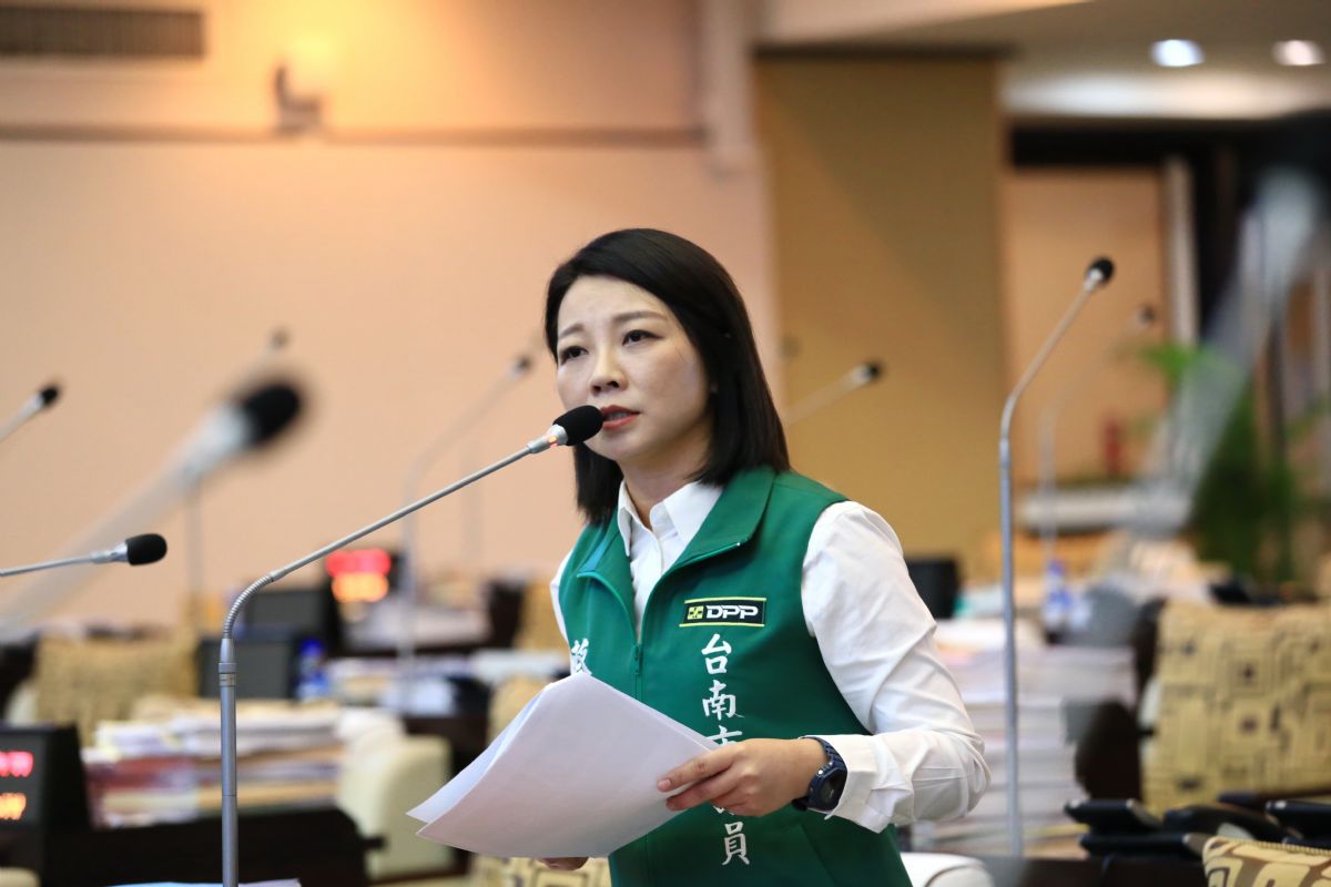 議員蔡筱薇市政總質詢