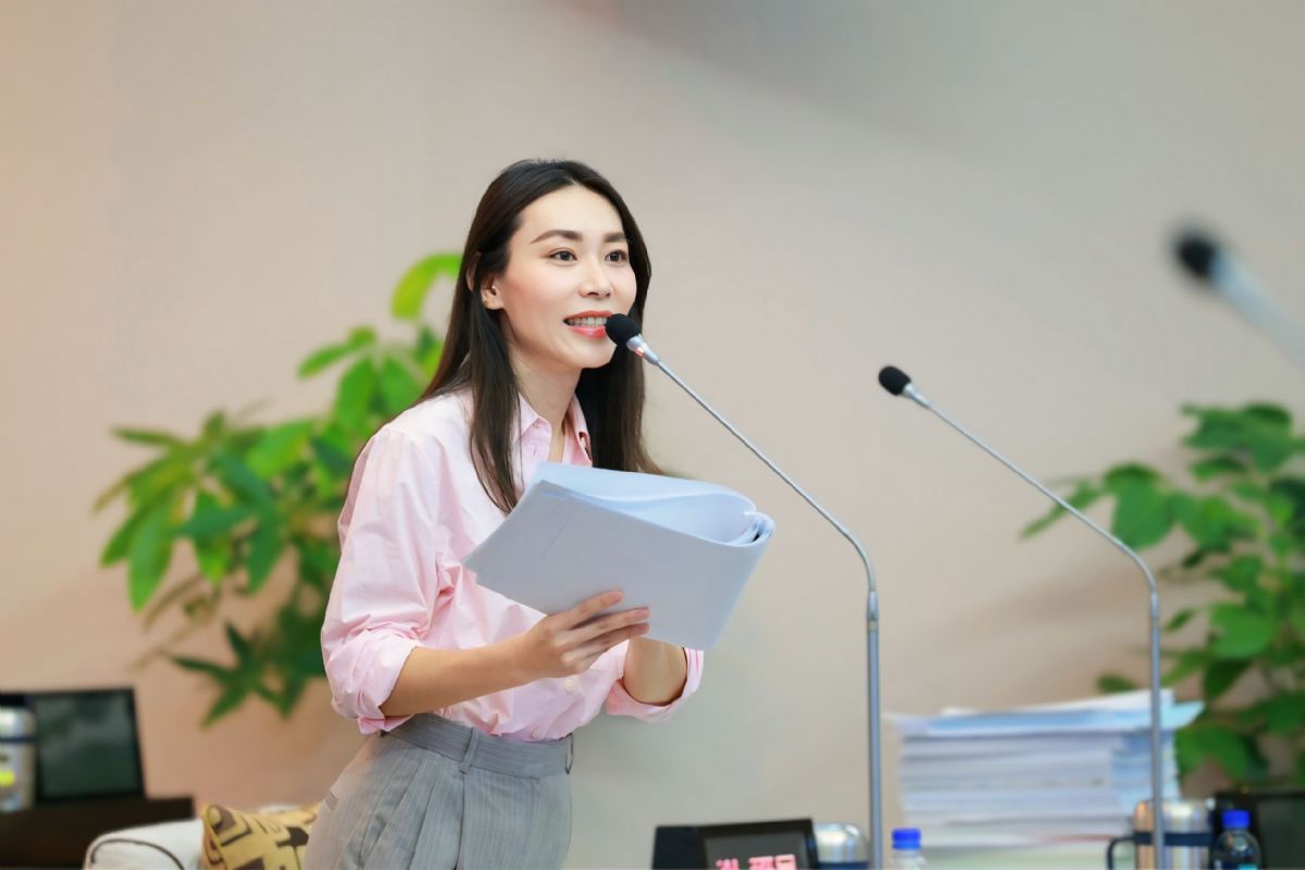 議員曾之婕市政總質詢-銀髮族福利不只是漫天加碼 提全方位制度化建言