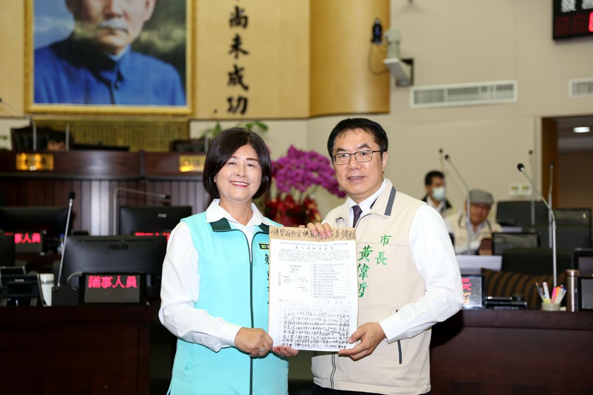 議員蔡蘇秋金市政總質詢