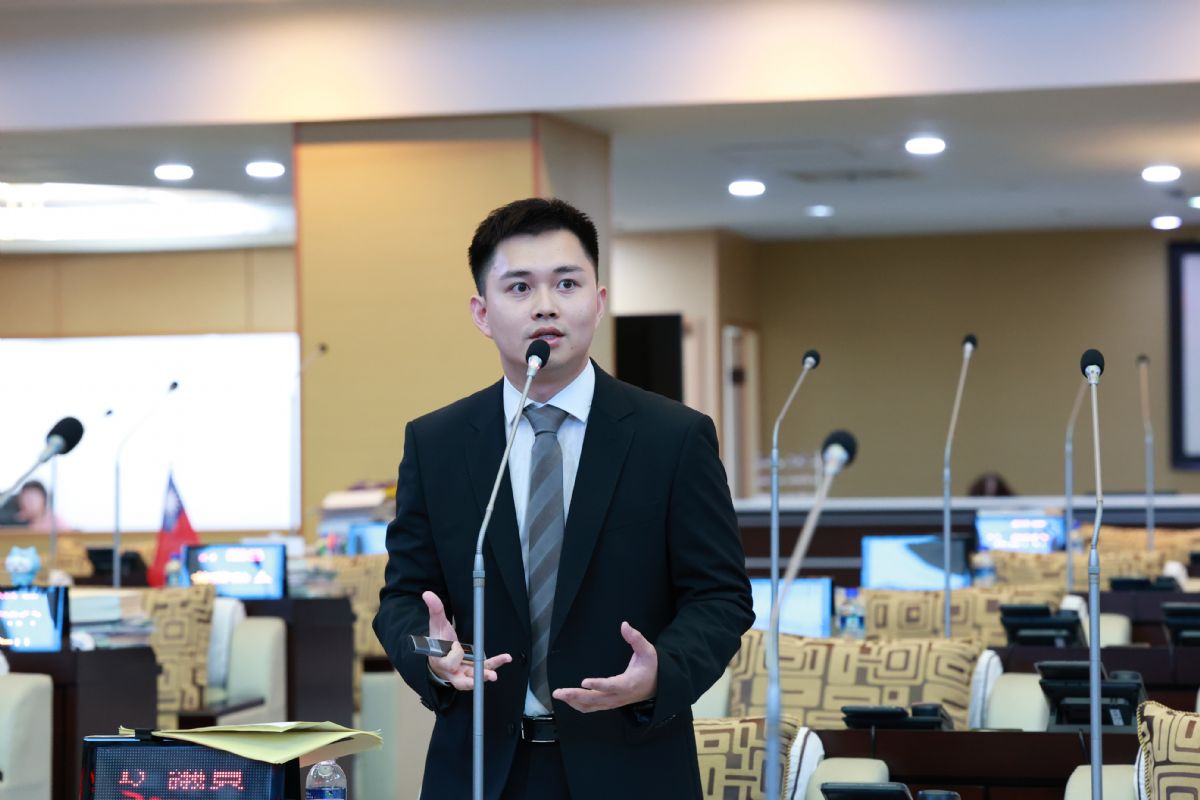 議員蔡宗豪、李中岑-毒廢料偷溜台南釀大爆炸！ 質疑：別讓台南成黑心業者的垃圾場！