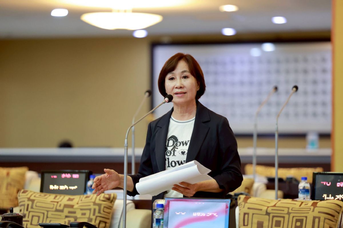 議員黃麗招市政總質詢-指控觀光遊艇壓縮漁港空間與漁船航行威脅