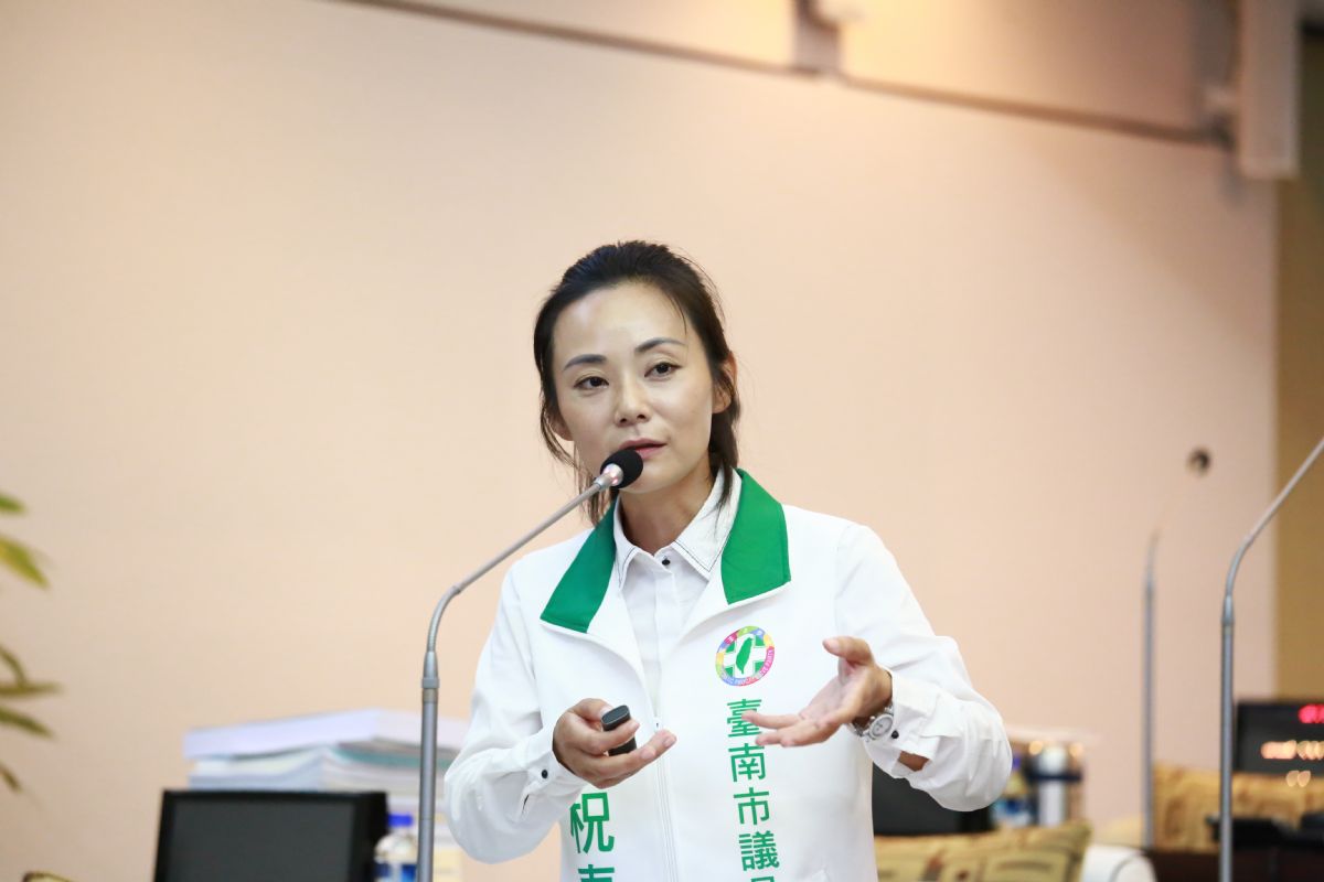 議員余柷青市政總質詢