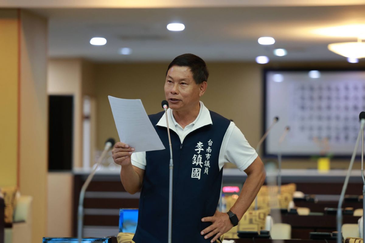 議員李鎮國市政總質詢-當地方建設與文資考古發生衝突時 黃偉哲強調只能任人宰割