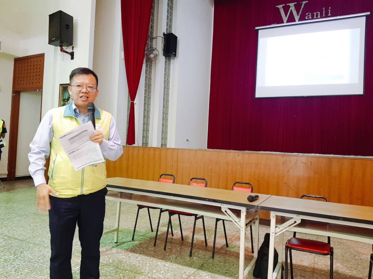 議員呂維胤-堅決反對用興達港的土養黃金海岸的灘！