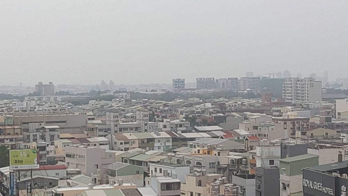議員林燕祝-化療中的林燕祝更加感受空品的惡化，要求市府向中央救救市民的肺