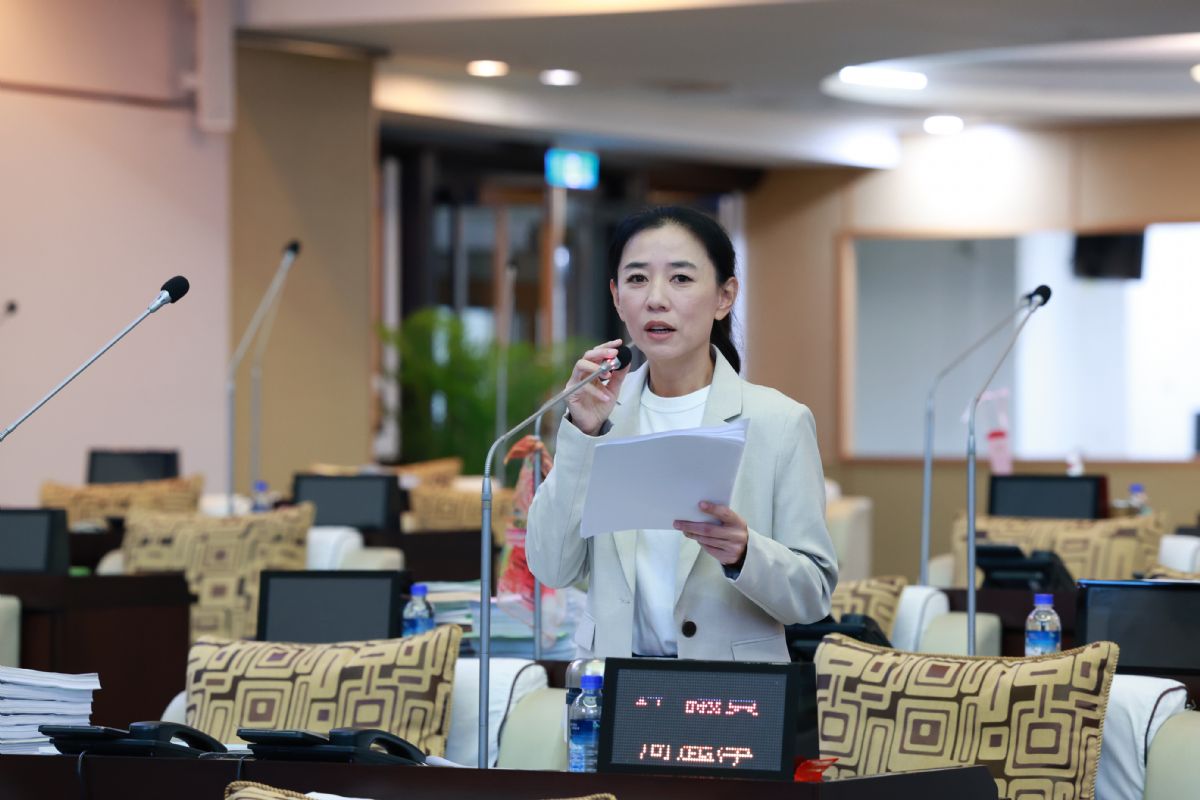 議員周麗津市政總質詢