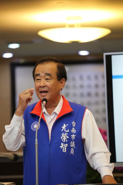 議員尤榮智-質詢黃偉哲，陳同佳若出現台南，有何作為？黃答，依現行犯逮捕