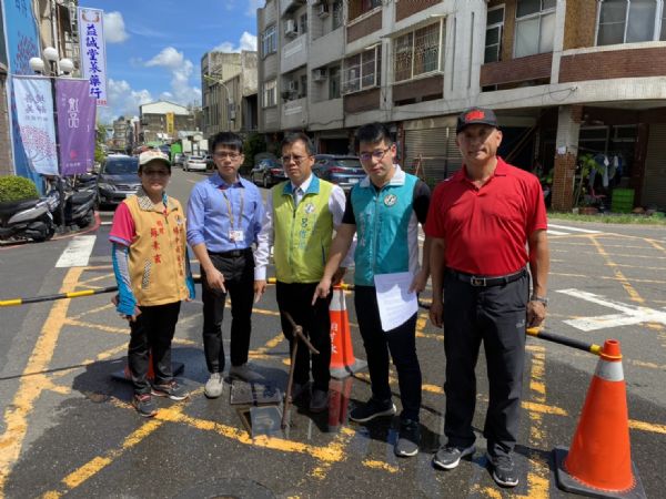 議員李宗翰、蔡筱薇、呂維胤、楊中成-臺南市消防栓3成沒列管，消防員打不開。台水承諾改善