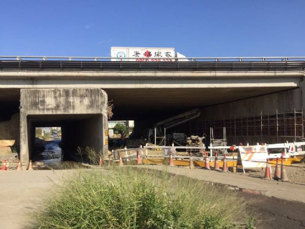 議員杜素吟-特27道路東段工程雨水下水道工程急發包